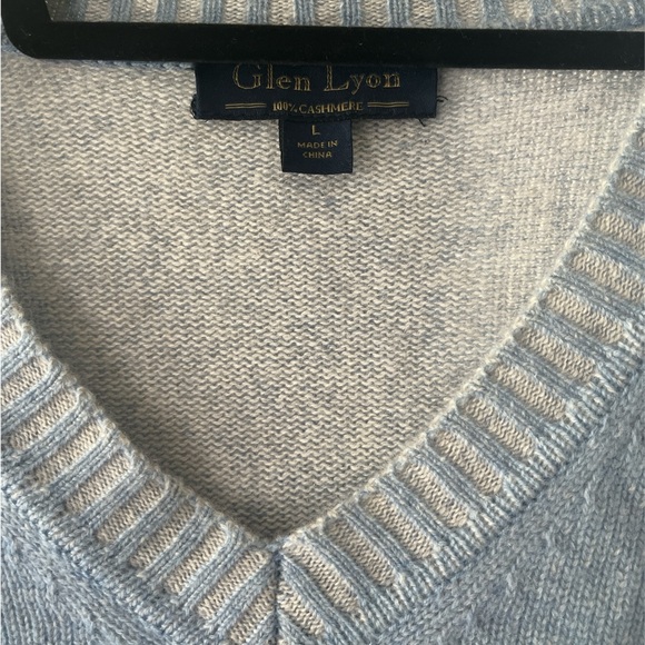 Glen Lyon Pure 100% Cashmere Vneck Blue Sweater size L - Picture 4 of 4